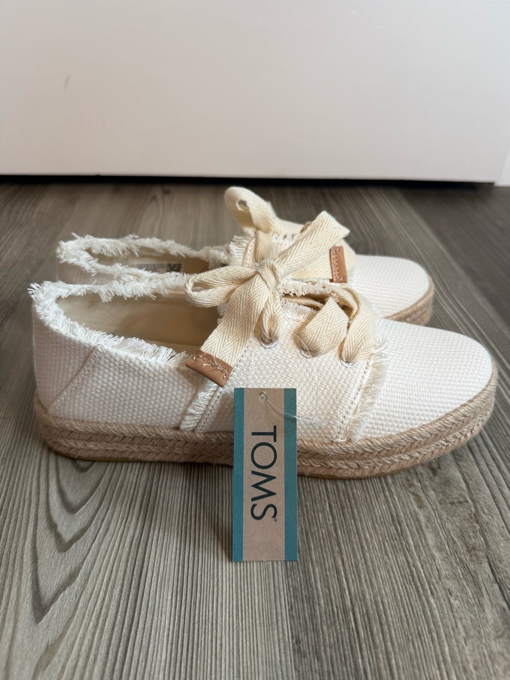 Toms Carolina Lace-Up Espadrille
